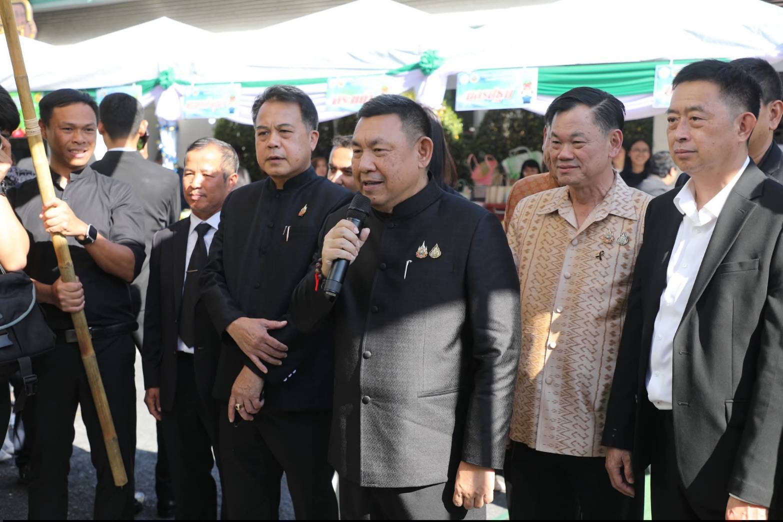 title - ส.ป.ก. เดินหน้าส่งเสริมรายได้เกษตรกร จัดงาน “ส่งความสุขปีใหม่ มอบให้เกษตรกรในเขตปฏิรูปที่ดิน” ทั่วประเทศ  ณ สำนักงานการปฏิรูปที่ดินเพื่อเกษตรกรรม ถนน ราชดำเนินนอก